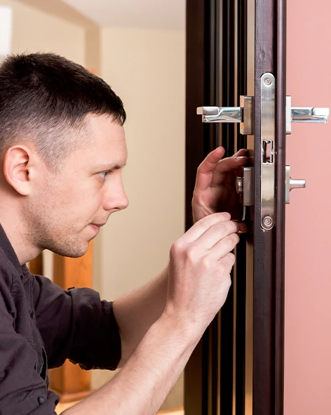 : Professional Locksmith For Commercial And Residential Locksmith Services in Addison